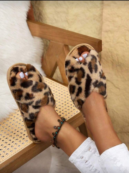 Faux Fur Sliders - Leopard