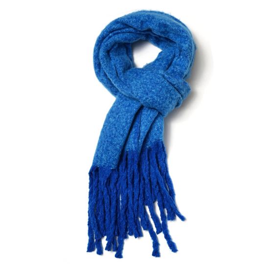 Tasseled winter scarf